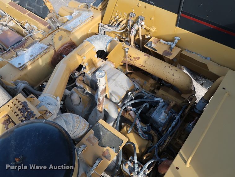 image for item DG7025 1999 Caterpillar 775D   haul truck