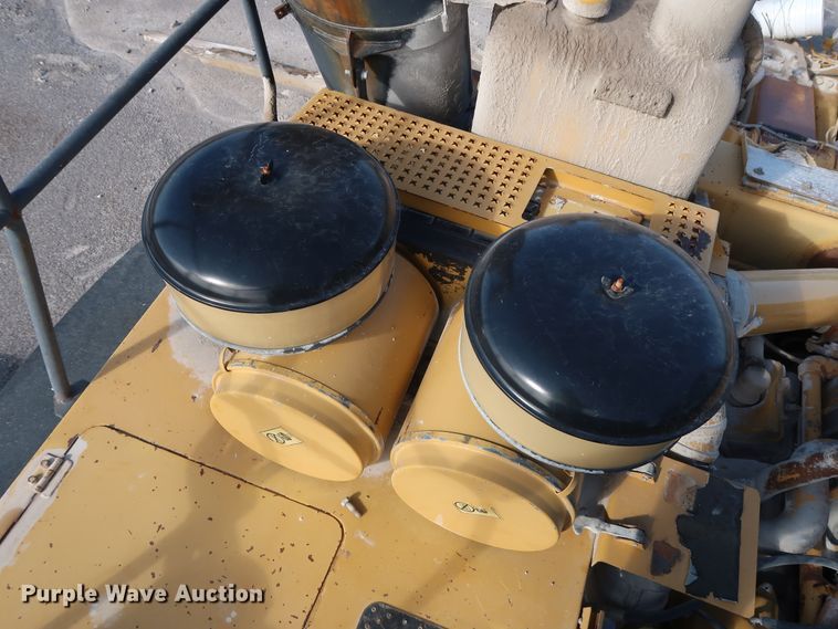 image for item DG7025 1999 Caterpillar 775D   haul truck