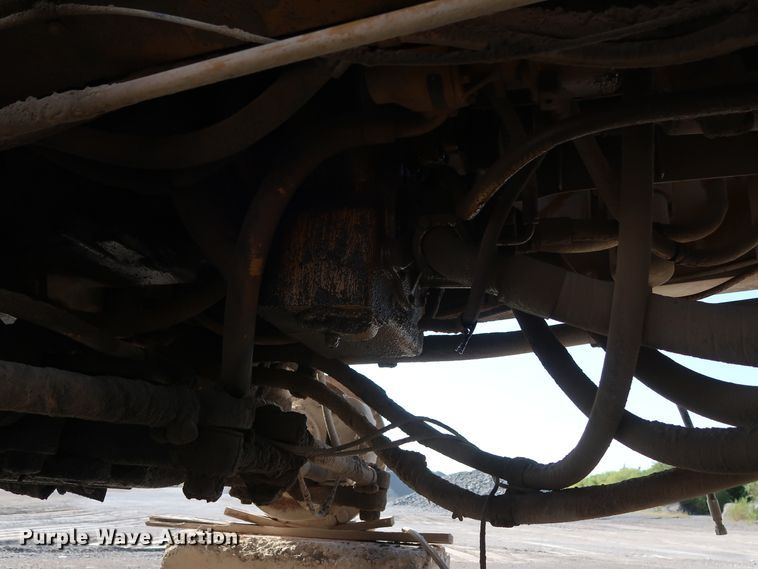 image for item DG7025 1999 Caterpillar 775D   haul truck