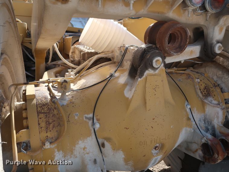 image for item DG7025 1999 Caterpillar 775D   haul truck