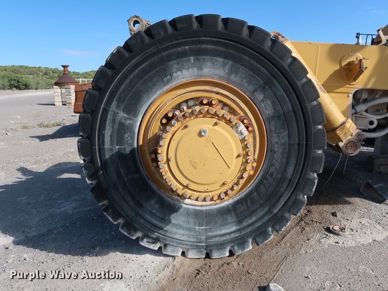 image for item DG7025 1999 Caterpillar 775D   haul truck