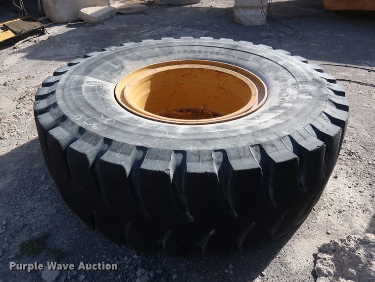 image for item DG7025 1999 Caterpillar 775D   haul truck