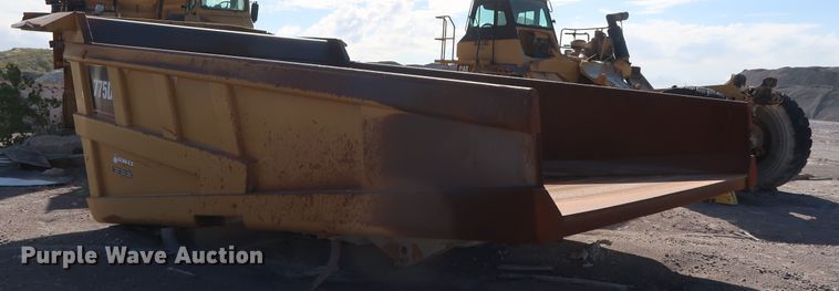 image for item DG7025 1999 Caterpillar 775D   haul truck