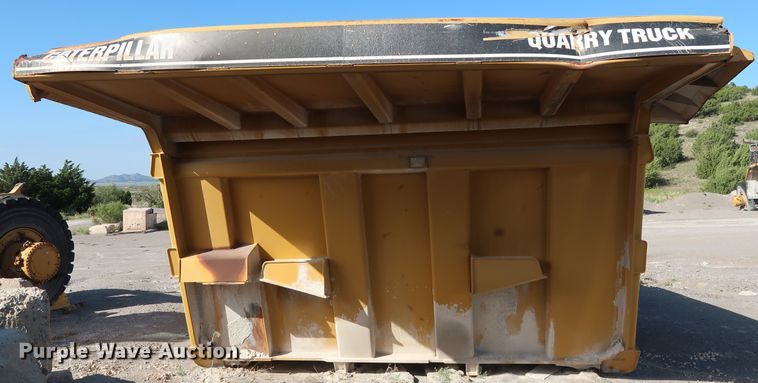 image for item DG7025 1999 Caterpillar 775D   haul truck