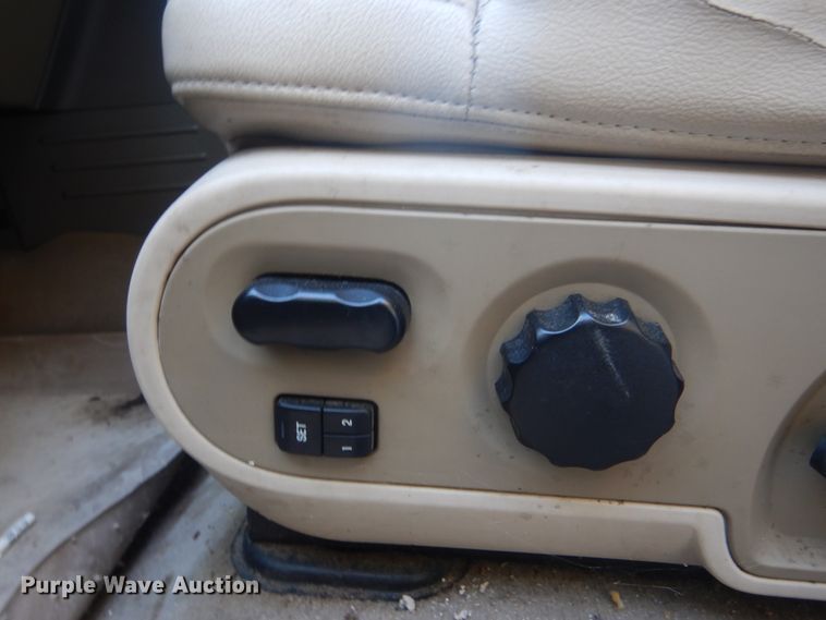 image for item DI0498 2004 Ford F150 XL  SuperCrew pickup truck