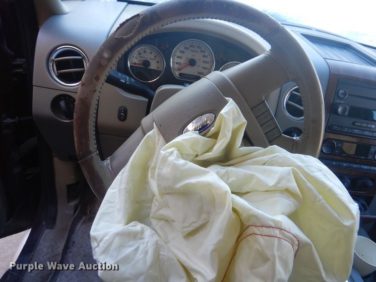 image for item DI0498 2004 Ford F150 XL  SuperCrew pickup truck