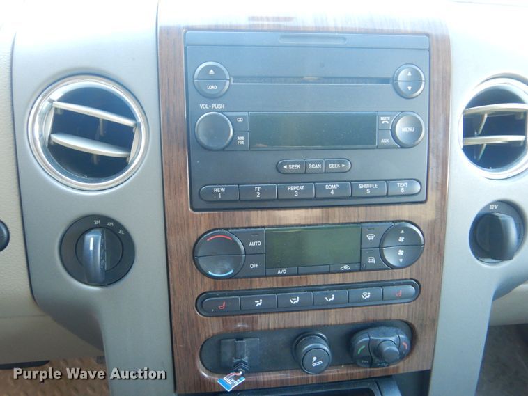 image for item DI0498 2004 Ford F150 XL  SuperCrew pickup truck