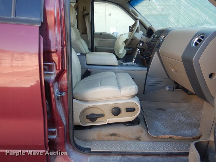 image for item DI0498 2004 Ford F150 XL  SuperCrew pickup truck