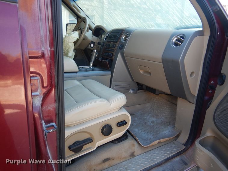 image for item DI0498 2004 Ford F150 XL  SuperCrew pickup truck