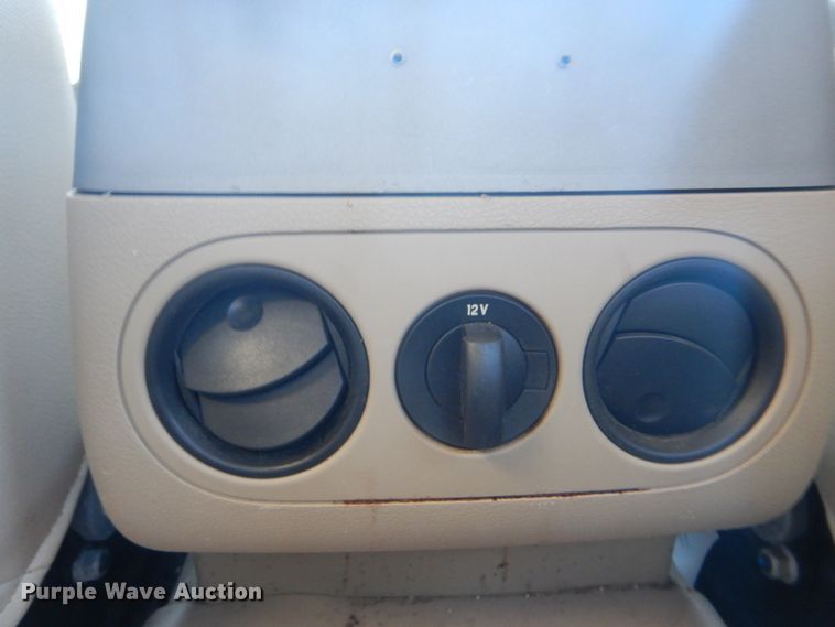 image for item DI0498 2004 Ford F150 XL  SuperCrew pickup truck