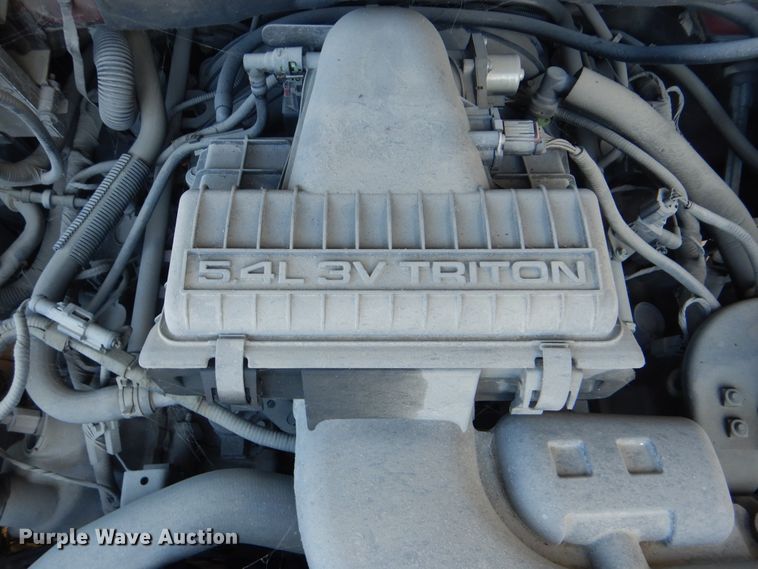 image for item DI0498 2004 Ford F150 XL  SuperCrew pickup truck