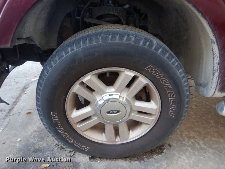 image for item DI0498 2004 Ford F150 XL  SuperCrew pickup truck