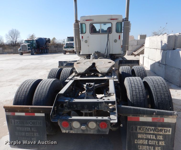 image for item DJ0326 2006 Kenworth T800  semi truck