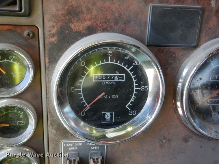 image for item DJ0326 2006 Kenworth T800  semi truck