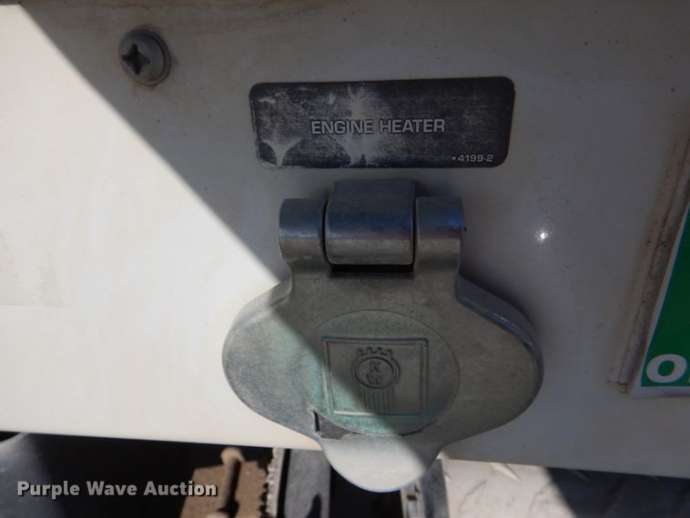 image for item DJ0326 2006 Kenworth T800  semi truck