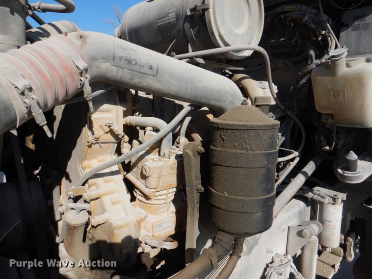 image for item DJ0326 2006 Kenworth T800  semi truck