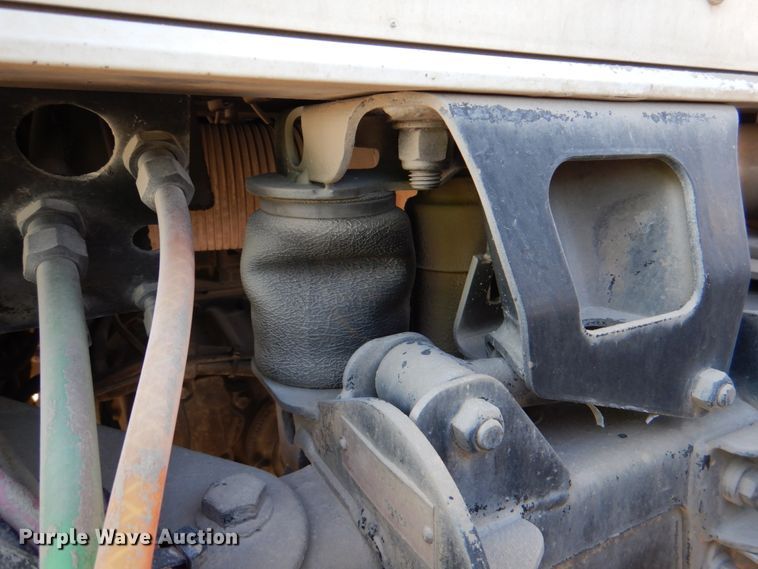 image for item DJ0326 2006 Kenworth T800  semi truck