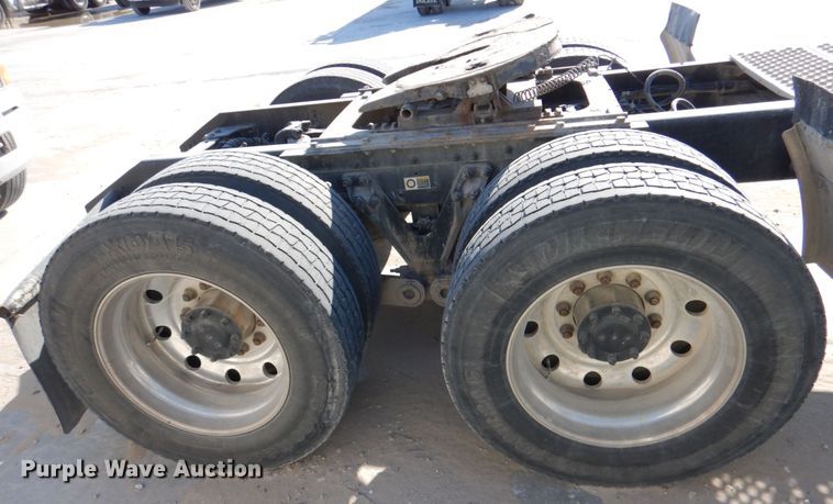 image for item DJ0326 2006 Kenworth T800  semi truck