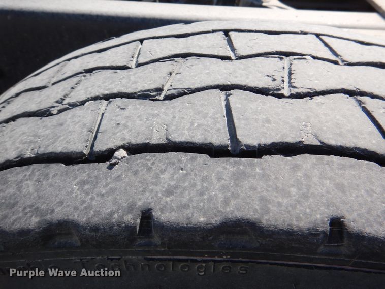 image for item DJ0326 2006 Kenworth T800  semi truck