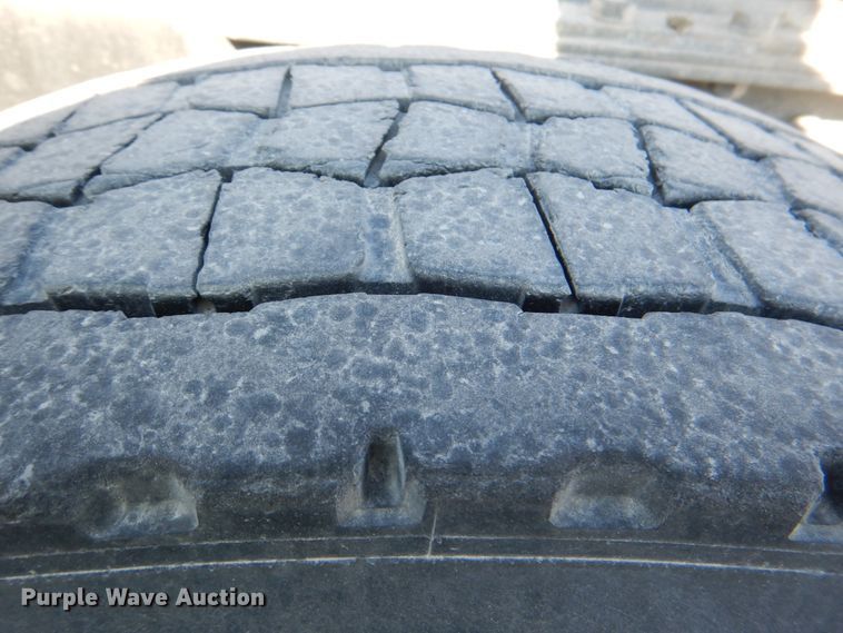 image for item DJ0326 2006 Kenworth T800  semi truck