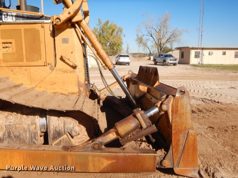 image for item DJ2049 2011 Caterpillar D6R LGP  dozer