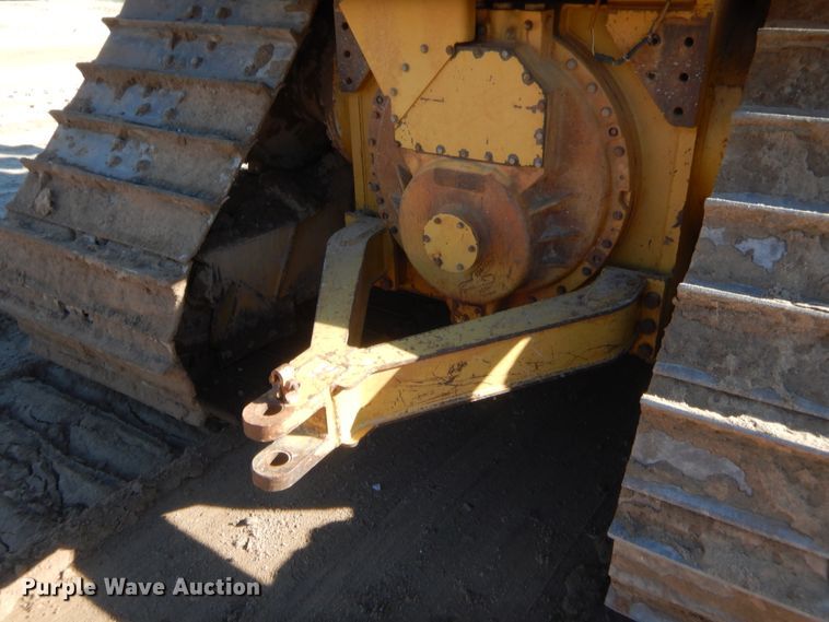 image for item DJ2049 2011 Caterpillar D6R LGP  dozer