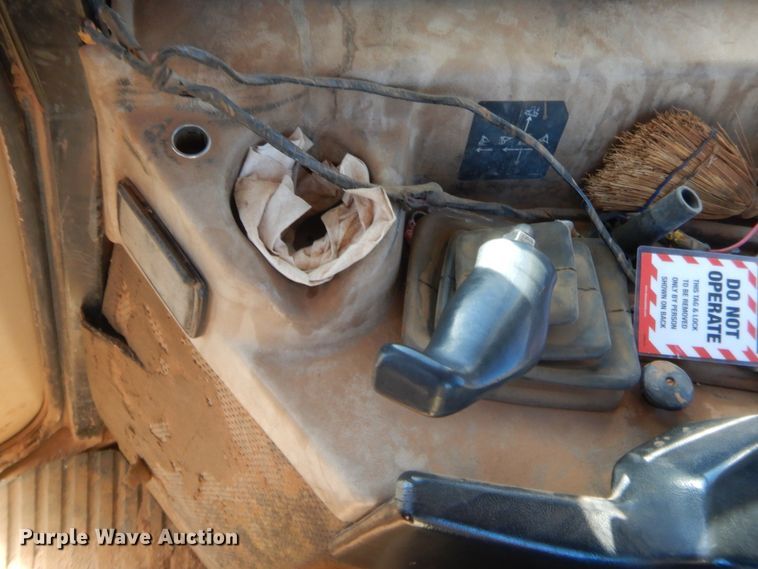 image for item DJ2049 2011 Caterpillar D6R LGP  dozer