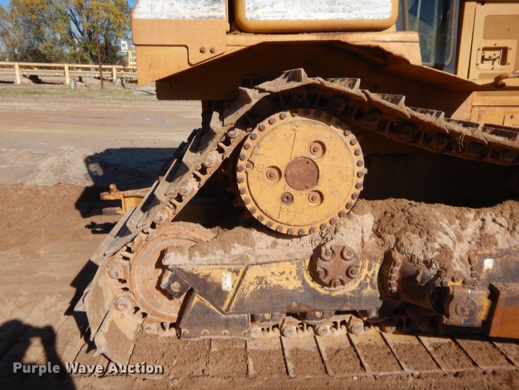 image for item DJ2049 2011 Caterpillar D6R LGP  dozer