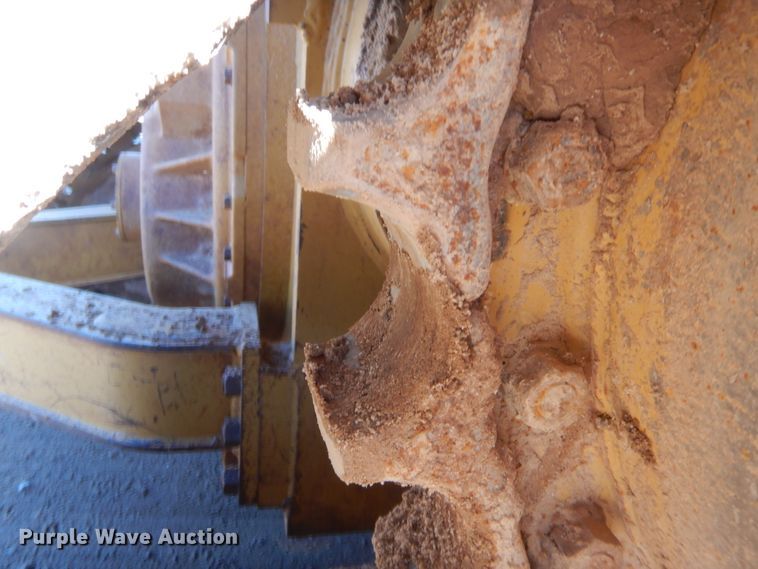 image for item DJ2049 2011 Caterpillar D6R LGP  dozer