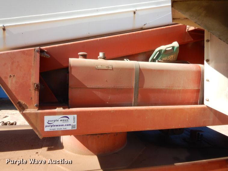 image for item DJ2051 1998 Snorkel TB80  boom lift