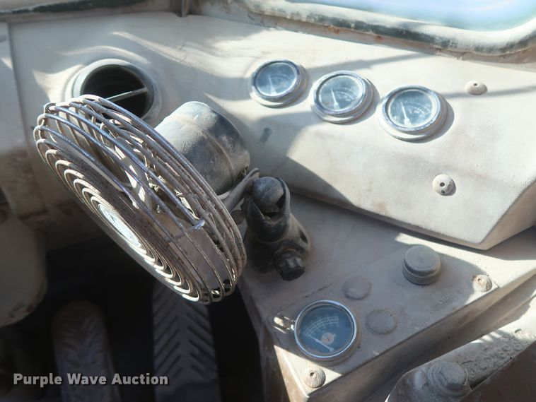 image for item DJ2249 1989 Caterpillar 950E  wheel loader