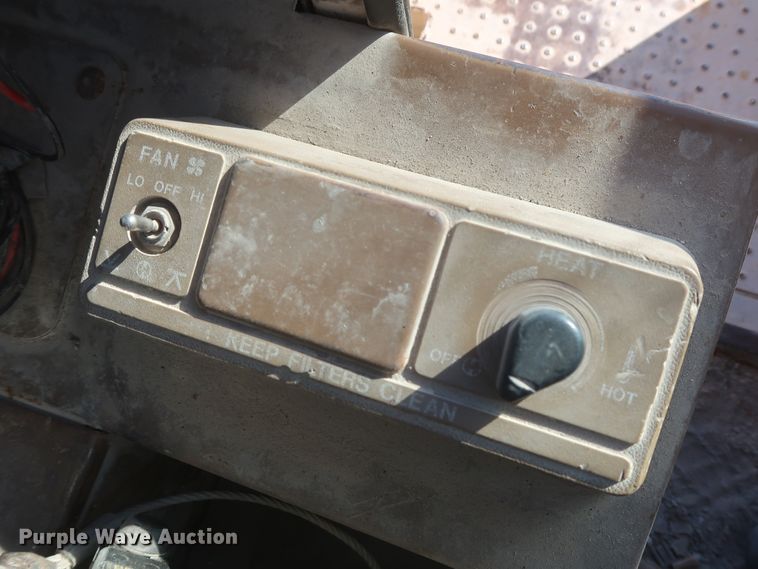 image for item DJ2249 1989 Caterpillar 950E  wheel loader