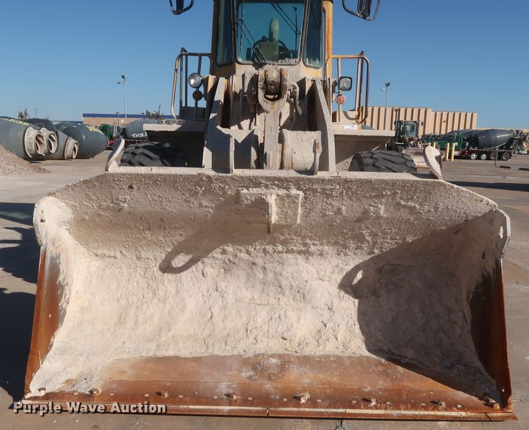 image for item DJ2249 1989 Caterpillar 950E  wheel loader