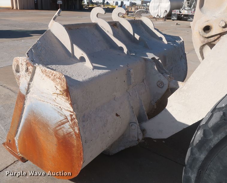 image for item DJ2249 1989 Caterpillar 950E  wheel loader