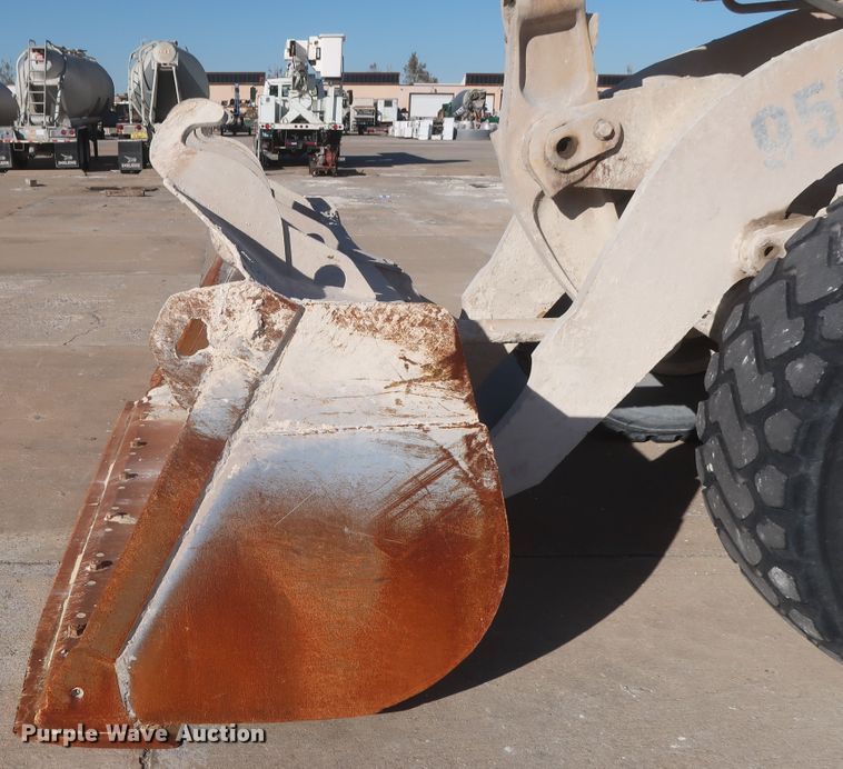 image for item DJ2249 1989 Caterpillar 950E  wheel loader