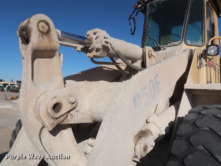 image for item DJ2249 1989 Caterpillar 950E  wheel loader