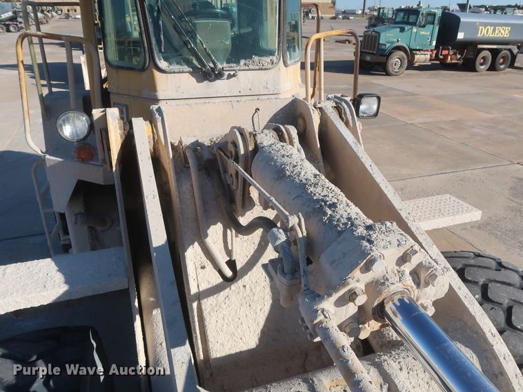 image for item DJ2249 1989 Caterpillar 950E  wheel loader