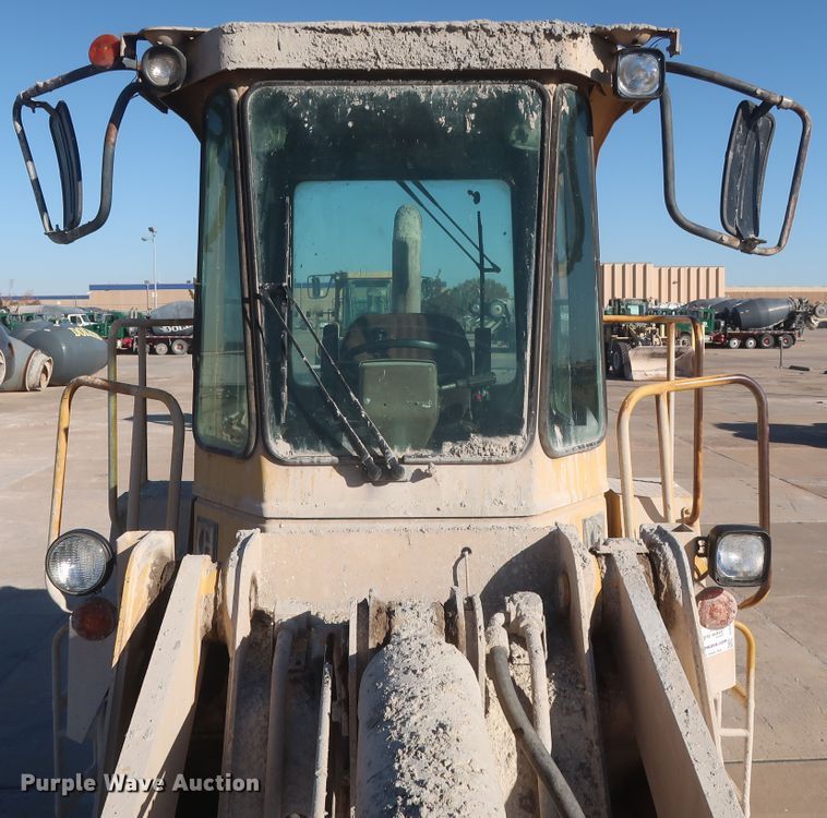 image for item DJ2249 1989 Caterpillar 950E  wheel loader