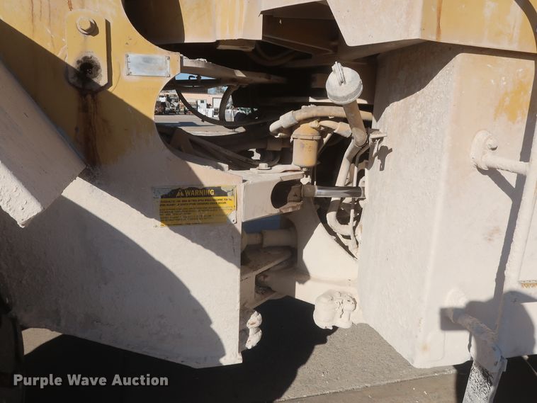 image for item DJ2249 1989 Caterpillar 950E  wheel loader