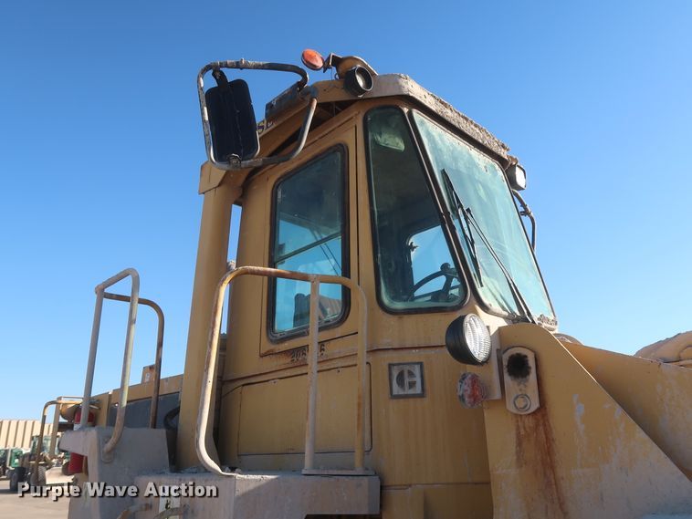 image for item DJ2249 1989 Caterpillar 950E  wheel loader