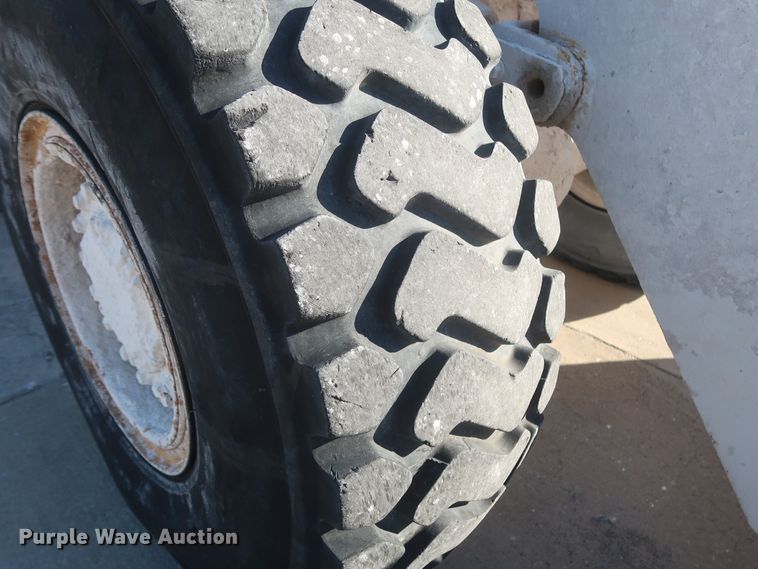 image for item DJ2249 1989 Caterpillar 950E  wheel loader