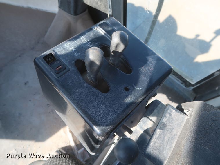 image for item DJ2250 2000 Caterpillar 950G  wheel loader