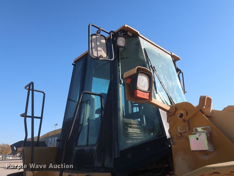 image for item DJ2250 2000 Caterpillar 950G  wheel loader