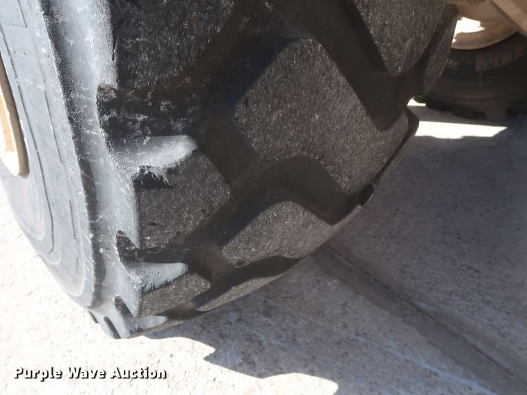 image for item DJ2250 2000 Caterpillar 950G  wheel loader