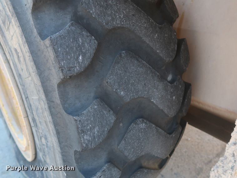 image for item DJ2250 2000 Caterpillar 950G  wheel loader