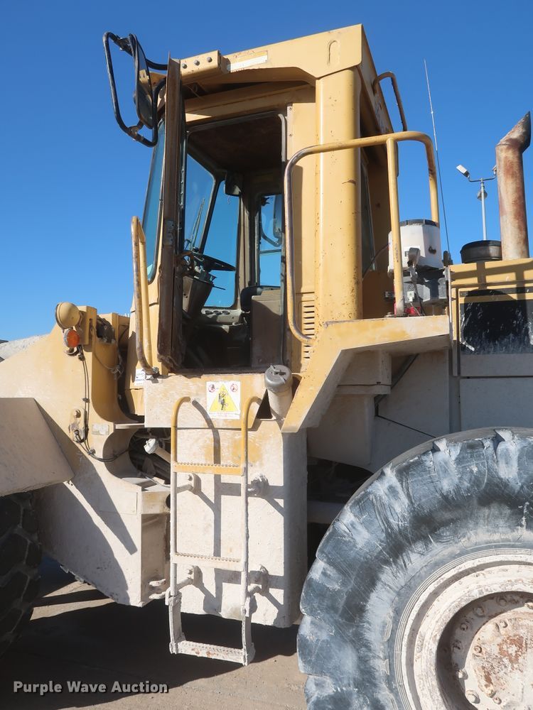 image for item DJ2251 1988 Caterpillar 950E  wheel loader