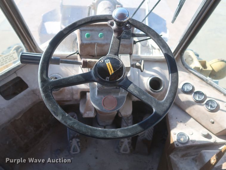 image for item DJ2251 1988 Caterpillar 950E  wheel loader