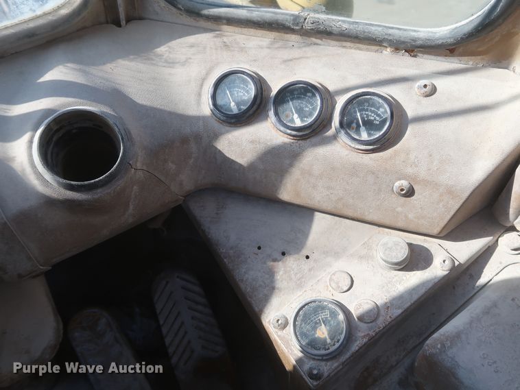 image for item DJ2251 1988 Caterpillar 950E  wheel loader