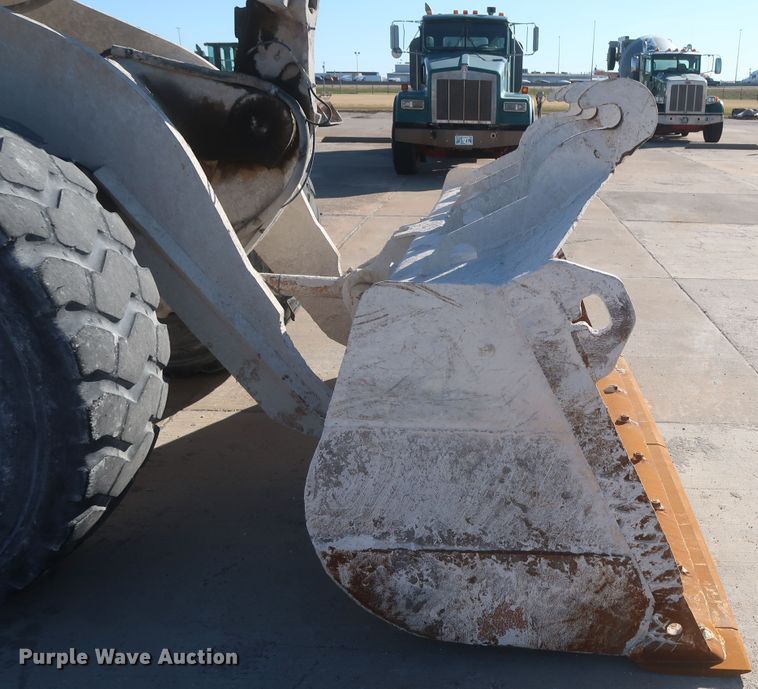 image for item DJ2251 1988 Caterpillar 950E  wheel loader