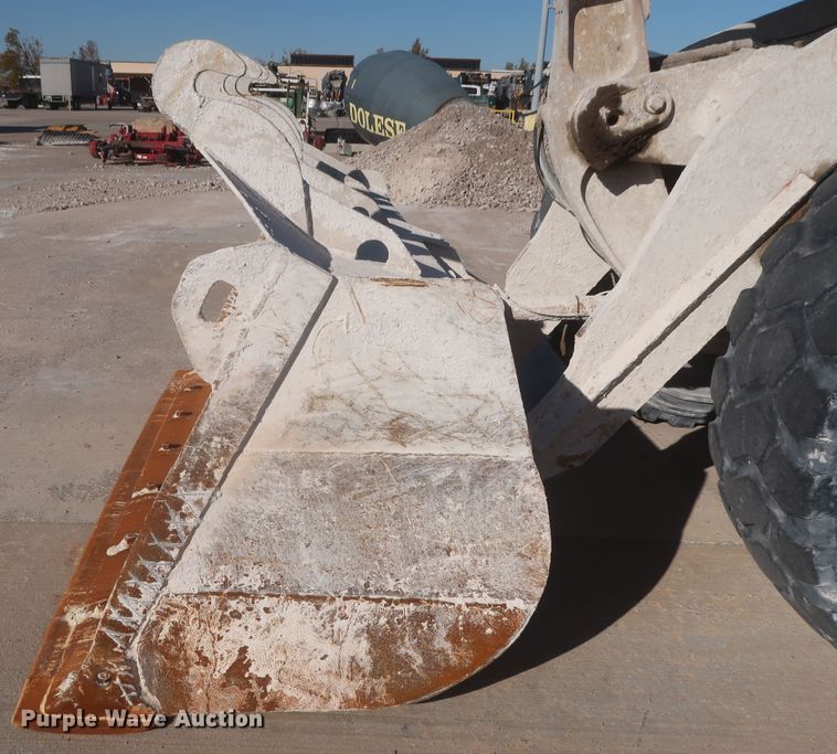 image for item DJ2251 1988 Caterpillar 950E  wheel loader